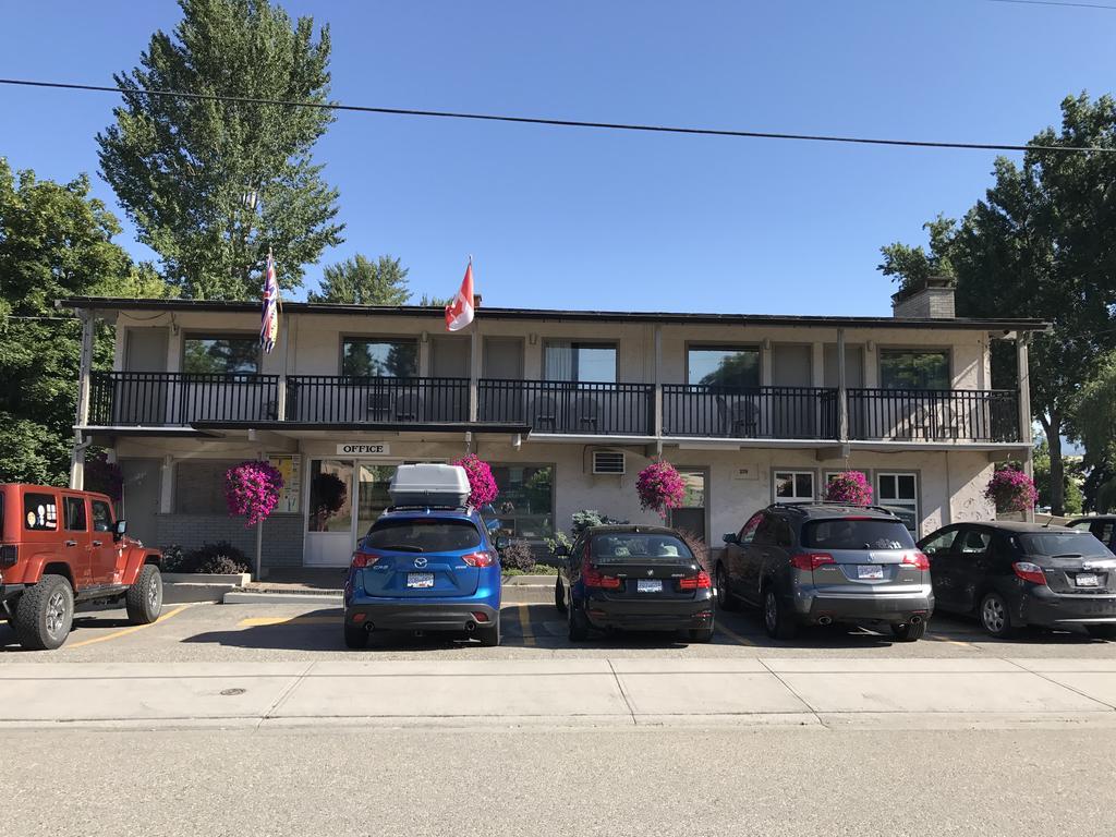 Polson Park Motel Vernon Exterior foto