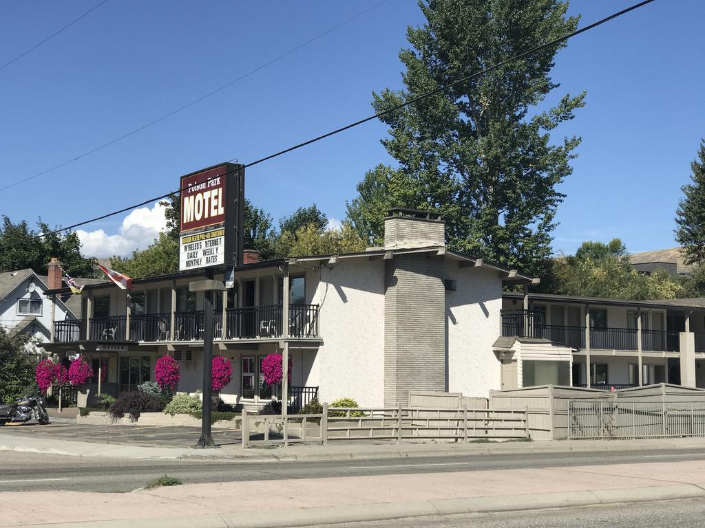 Polson Park Motel Vernon Exterior foto