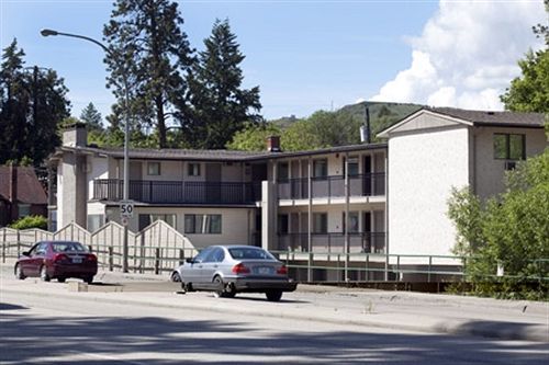 Polson Park Motel Vernon Exterior foto